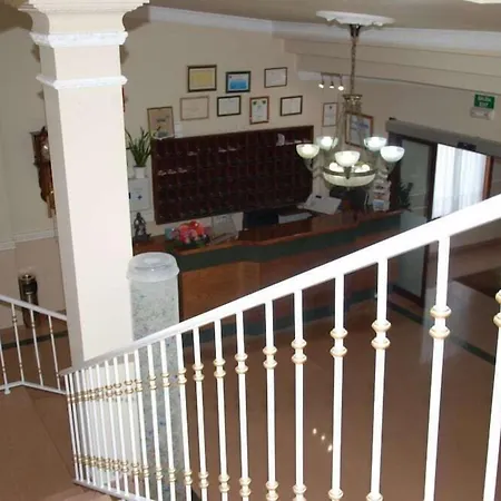 Hotel Restaurante Glasgow Villadesuso